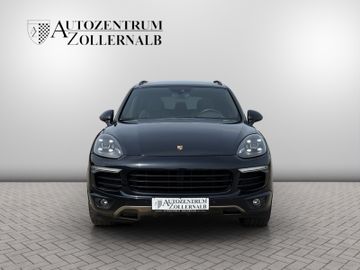 Porsche Cayenne - 2