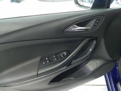 Fahrzeugabbildung Opel Astra K 1.6D ST INNOV. NAVI/KAMERA/LED/PDC/SHZ