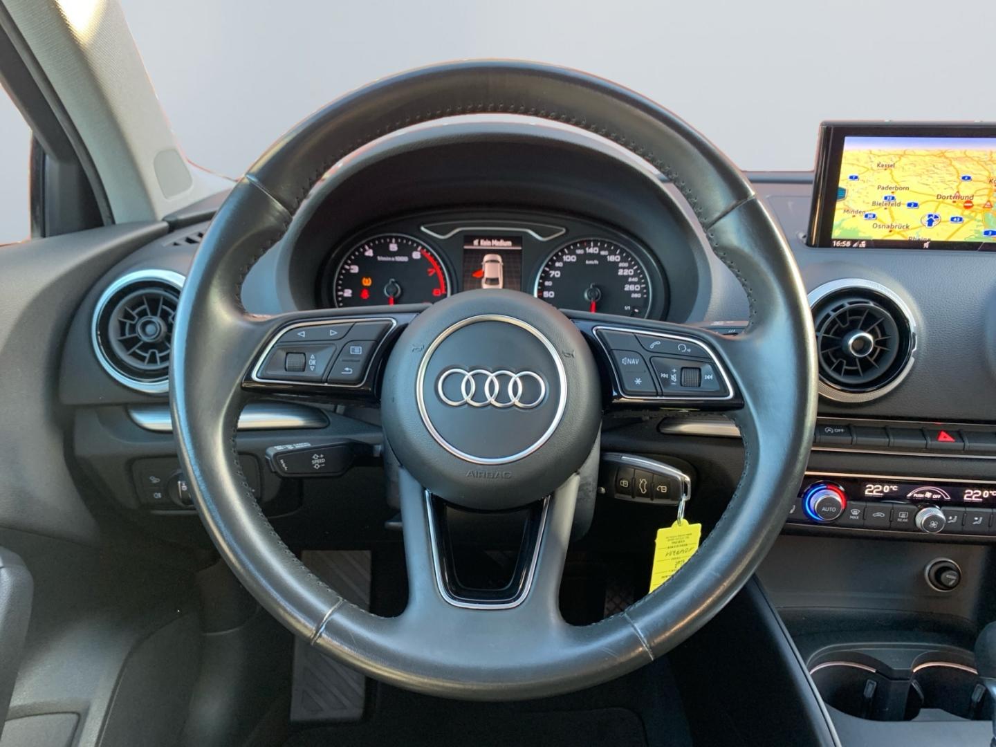 Audi A3 Limousine 1.5 TFSI S-Line sport s-tro *SHZ*PD