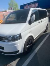 Volkswagen T5 Multivan Edition 25 DSG  - VW T5 Multivan Gebrauchtwagen in Bochum