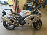 Triumph Daytona 600 - TRIUMPH 600