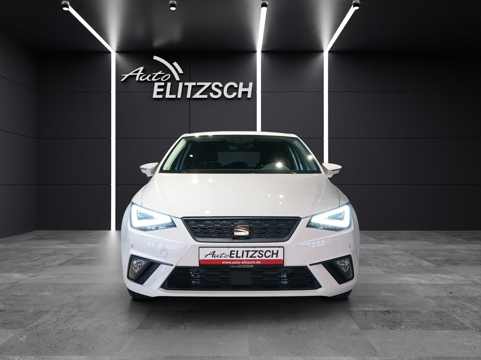 Fahrzeugabbildung SEAT Ibiza TSI Road-Edition DSG LED Navi AID ACC RFK