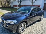 BMW X6 xDrive 30d M Paket/ Head-Up/Keyless ent/Harma - BMW: E30 M