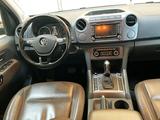 Volkswagen Amarok 2.0Tdi HIGHLINE 4x4 Autom. Leder/Navi/Kam - mit Diesel-Antrieb: Braun, Geländewagen