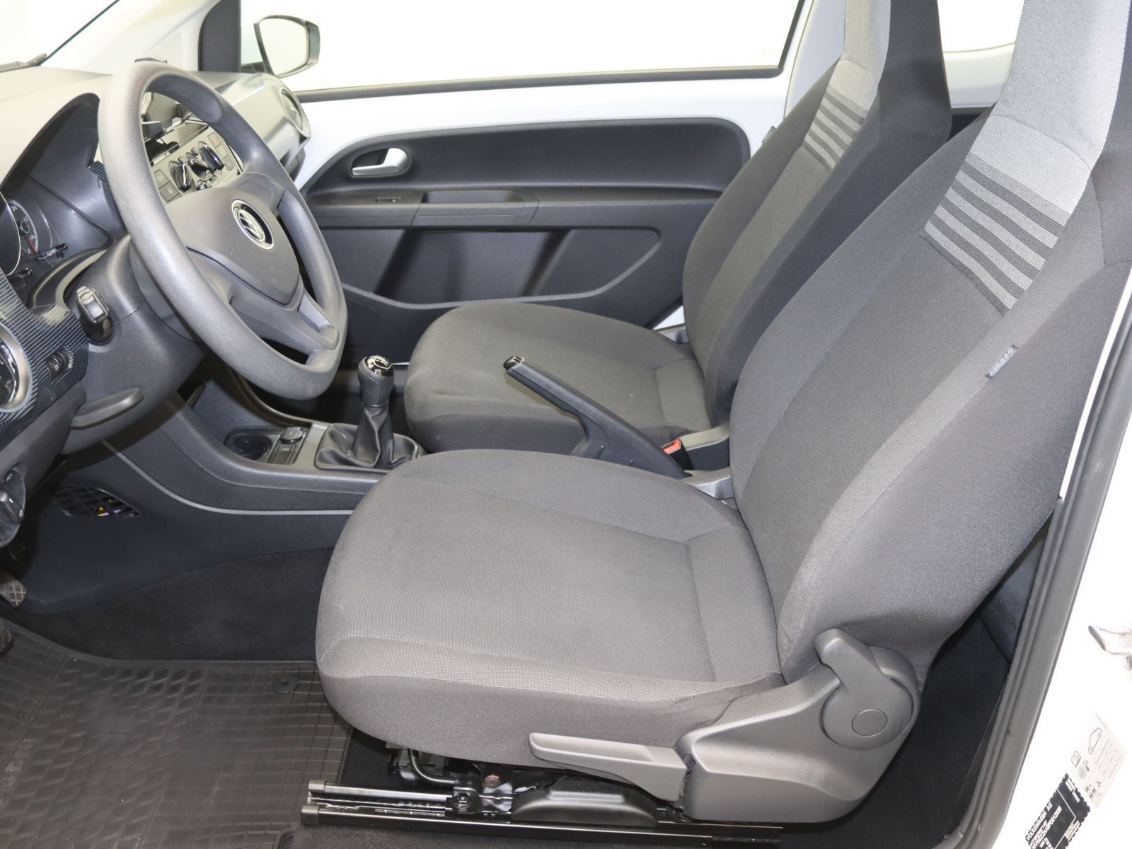 Volkswagen up! - Bild 12
