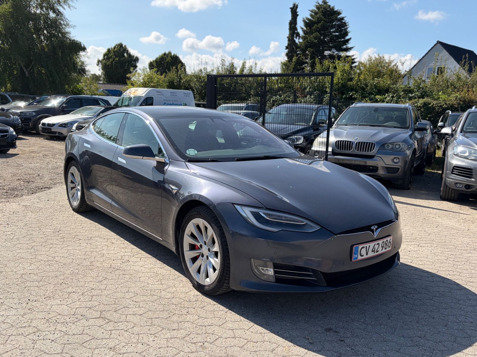 Tesla Model S DualMotor Performance Ludicrous Panorama