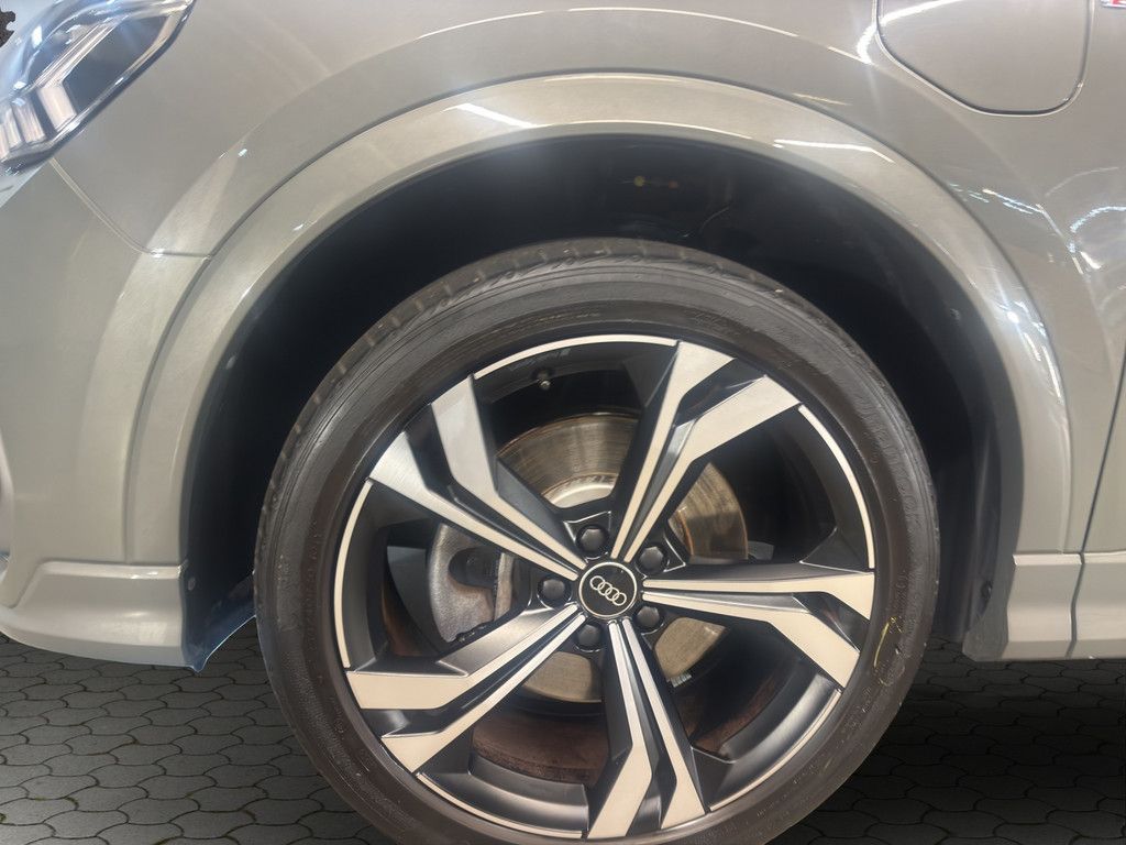Audi Q3 45 TFSI e S line Pano+Navi+SHZ+Kamera+ACC foto 17