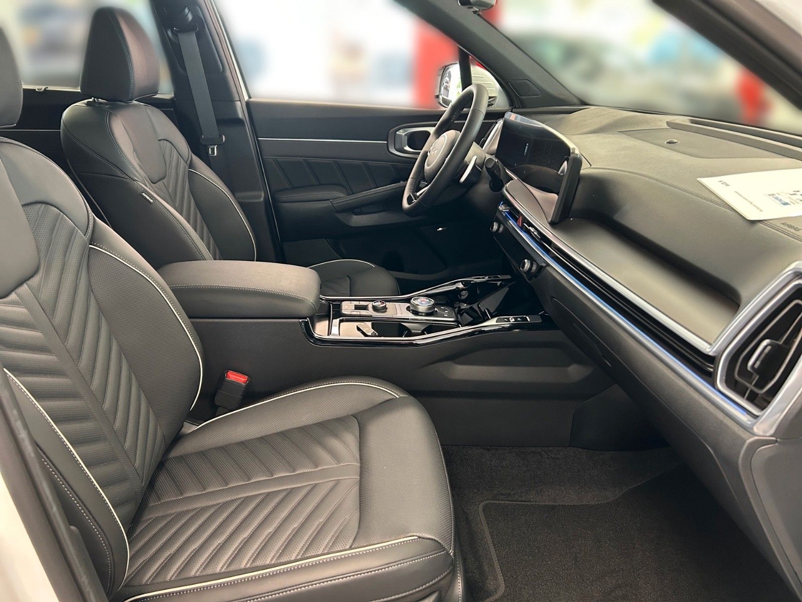 Fahrzeugabbildung Kia SORENTO PE 1.6T PHEV AWD PLAT NAP PR GD