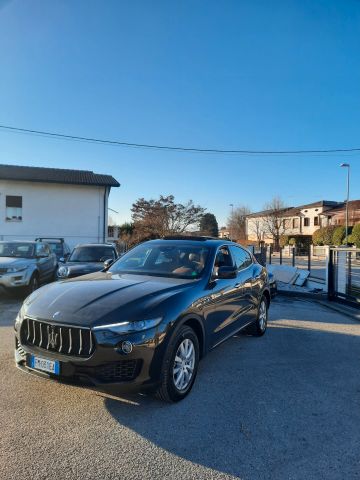 Maserati Levante Q4 V6 Diesel AWD TETTO