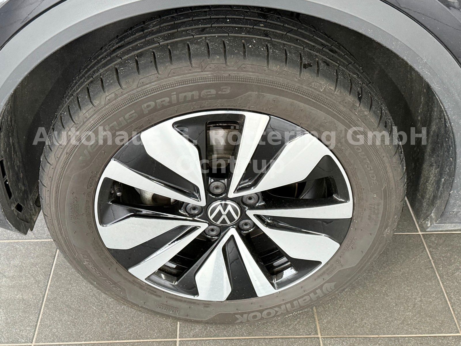 Fahrzeugabbildung Volkswagen T-Roc Move 1.5 TSI DSG LED+NAV+PDC+APP+SHZ+KAM