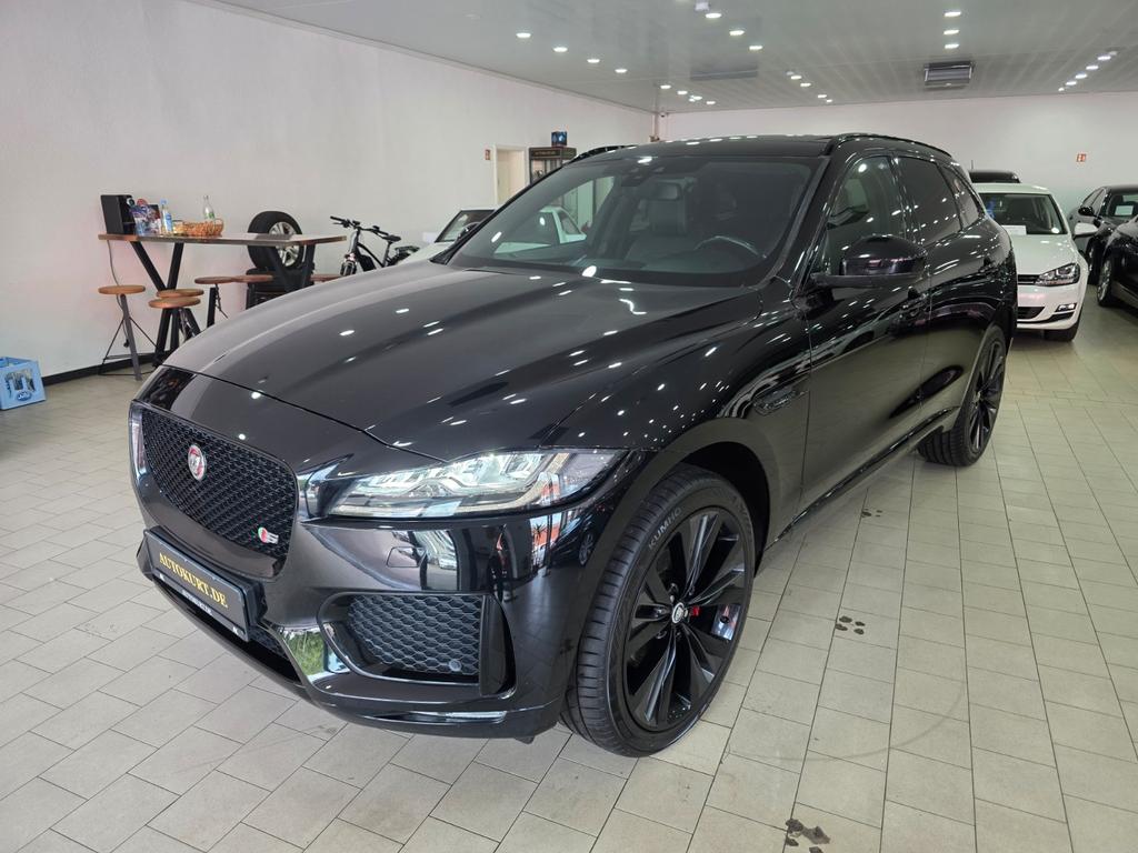 Jaguar F-Pace