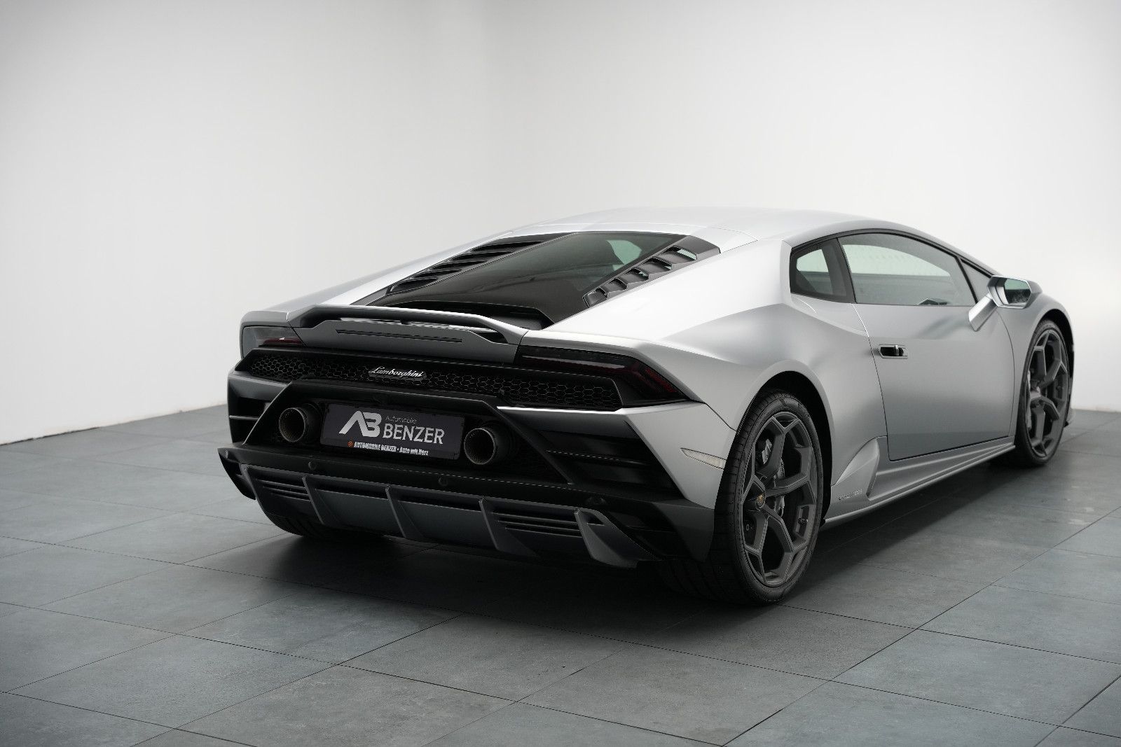 Fahrzeugabbildung Lamborghini Huracán EVO V10 /LIFT/SENSONUM/KAMERA/ACC
