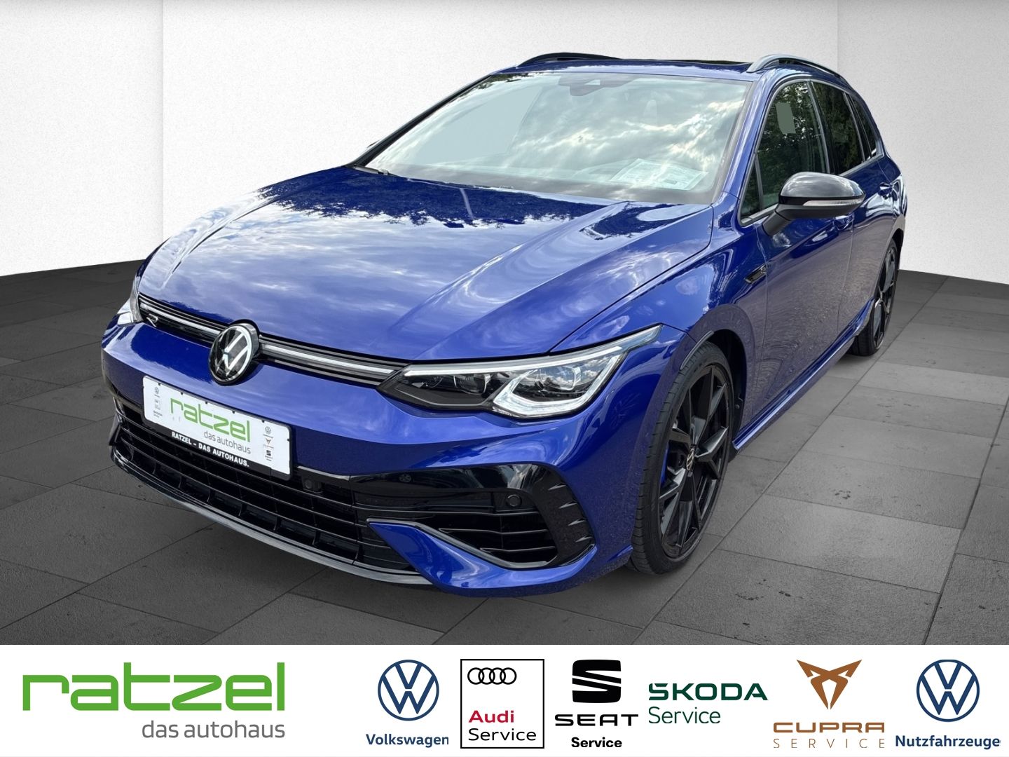 Fahrzeugabbildung Volkswagen Golf Variant 4Motion VIII R 2.0l TSI AHK-klappba