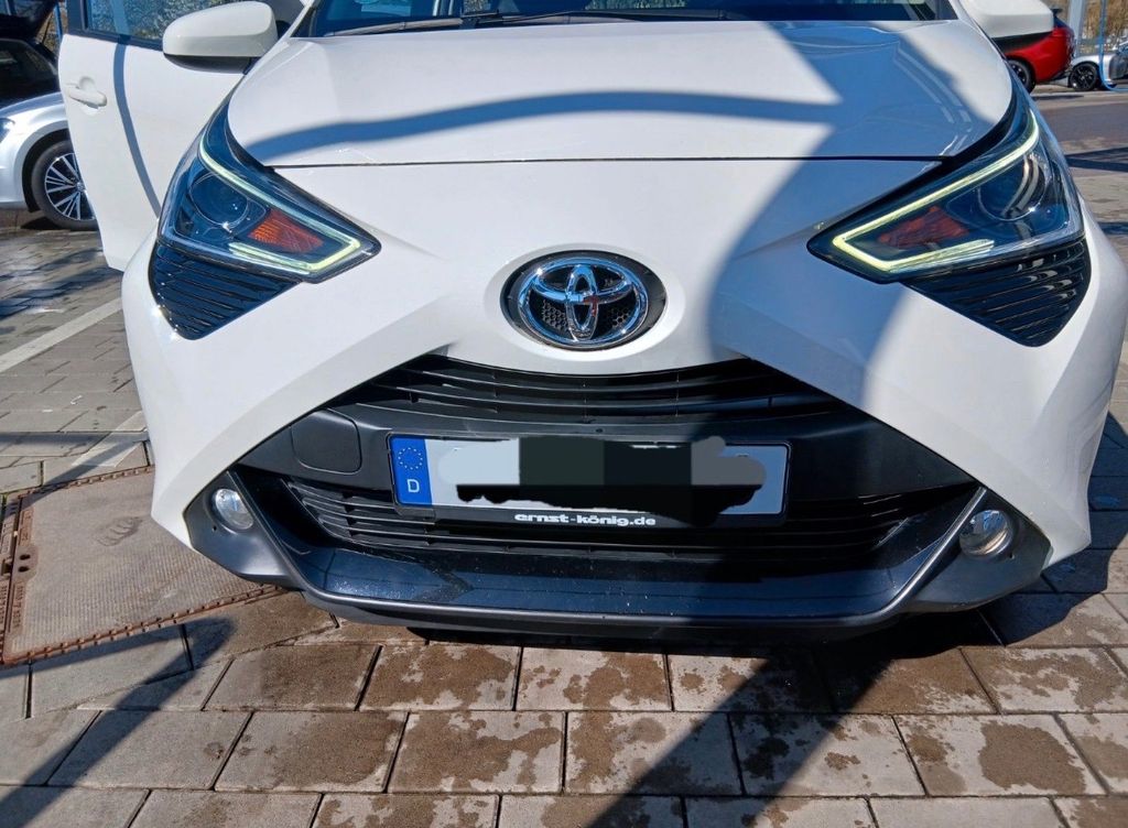 Image of Toyota Aygo (X)