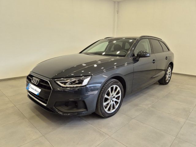 Audi A4 - 1