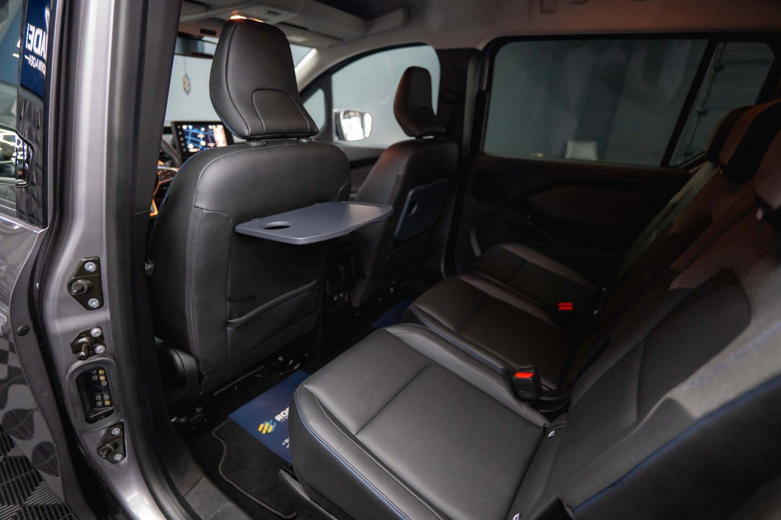 Fahrzeugabbildung Nissan Townstar Kombi L2 Tekna 7 Sitze *LED*Kamera*Navi