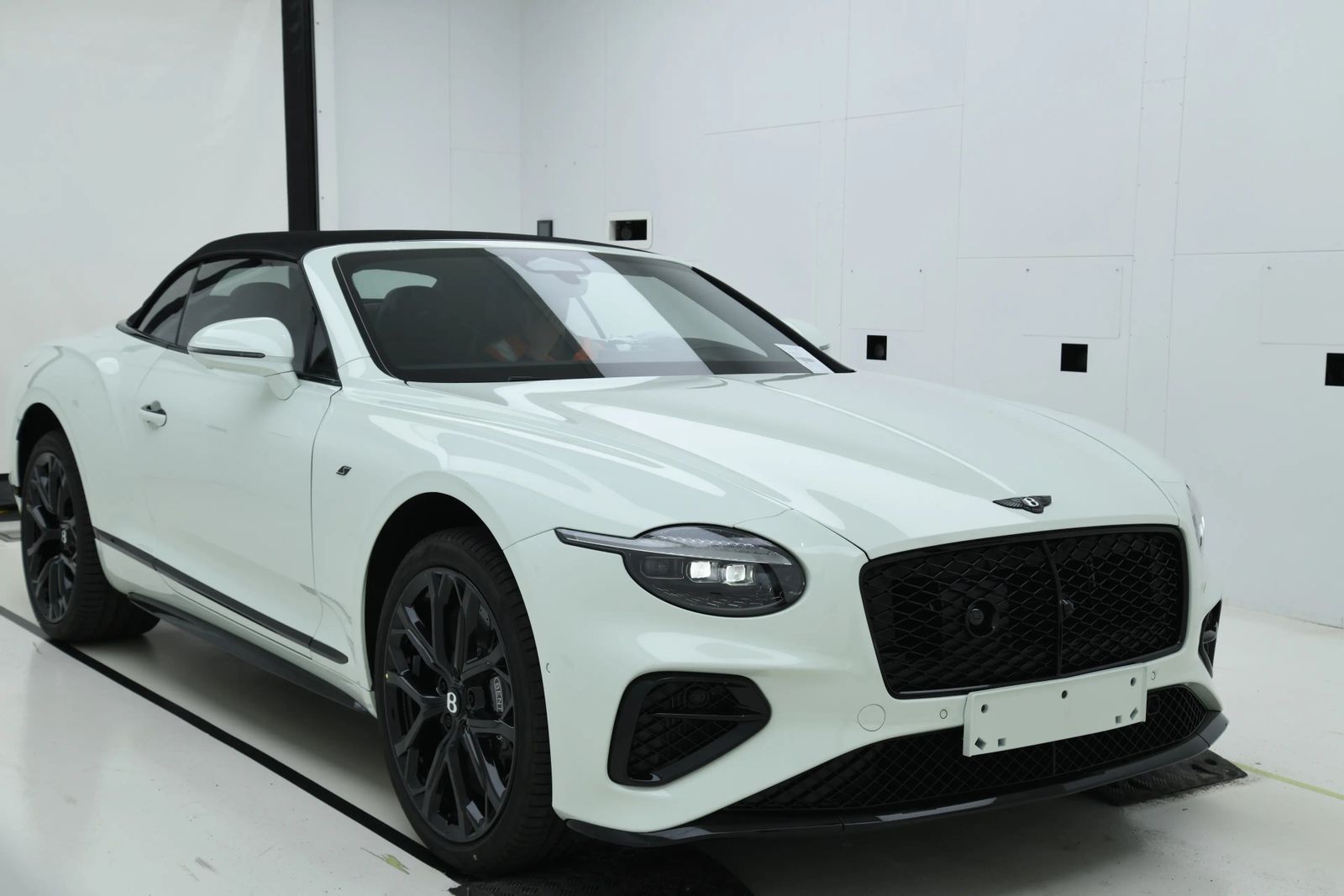Bentley Continental GTC S *Sonderlackierung*Akrapovic*CC imagem 2