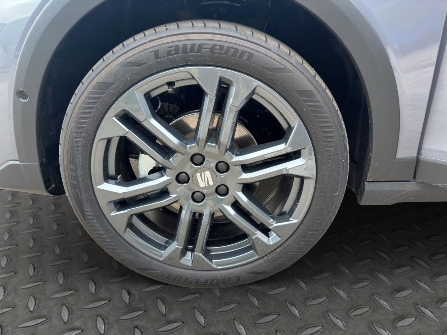 Fahrzeugabbildung SEAT Arona 1.0 TSI 85 kW FR Navi Digitales Cockpit LE