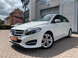 Mercedes-Benz B200 Urban Style LEDER+AHK+LED+Sitzhz - Mercedes-Benz B 200: Van