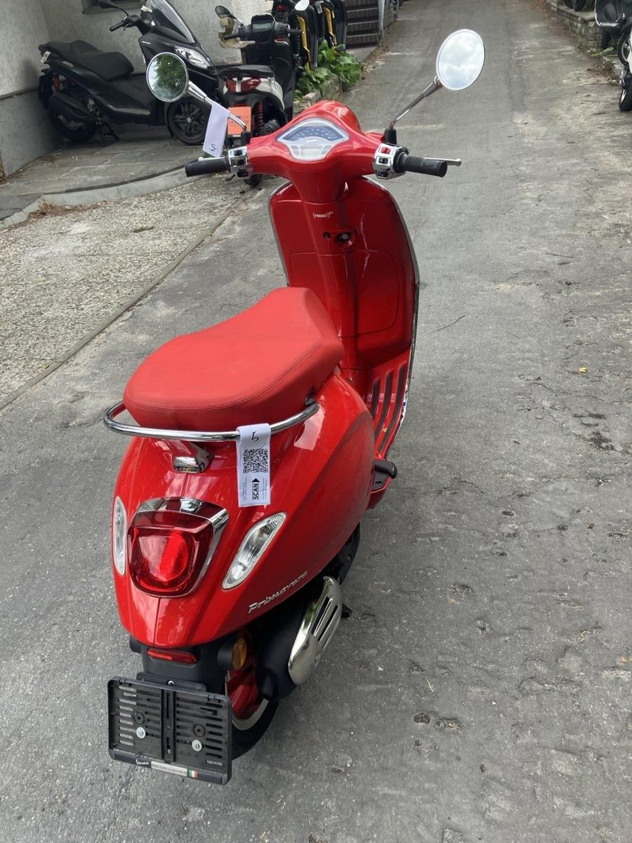 Vespa Primavera 125 RED ABS LM LED limitiert