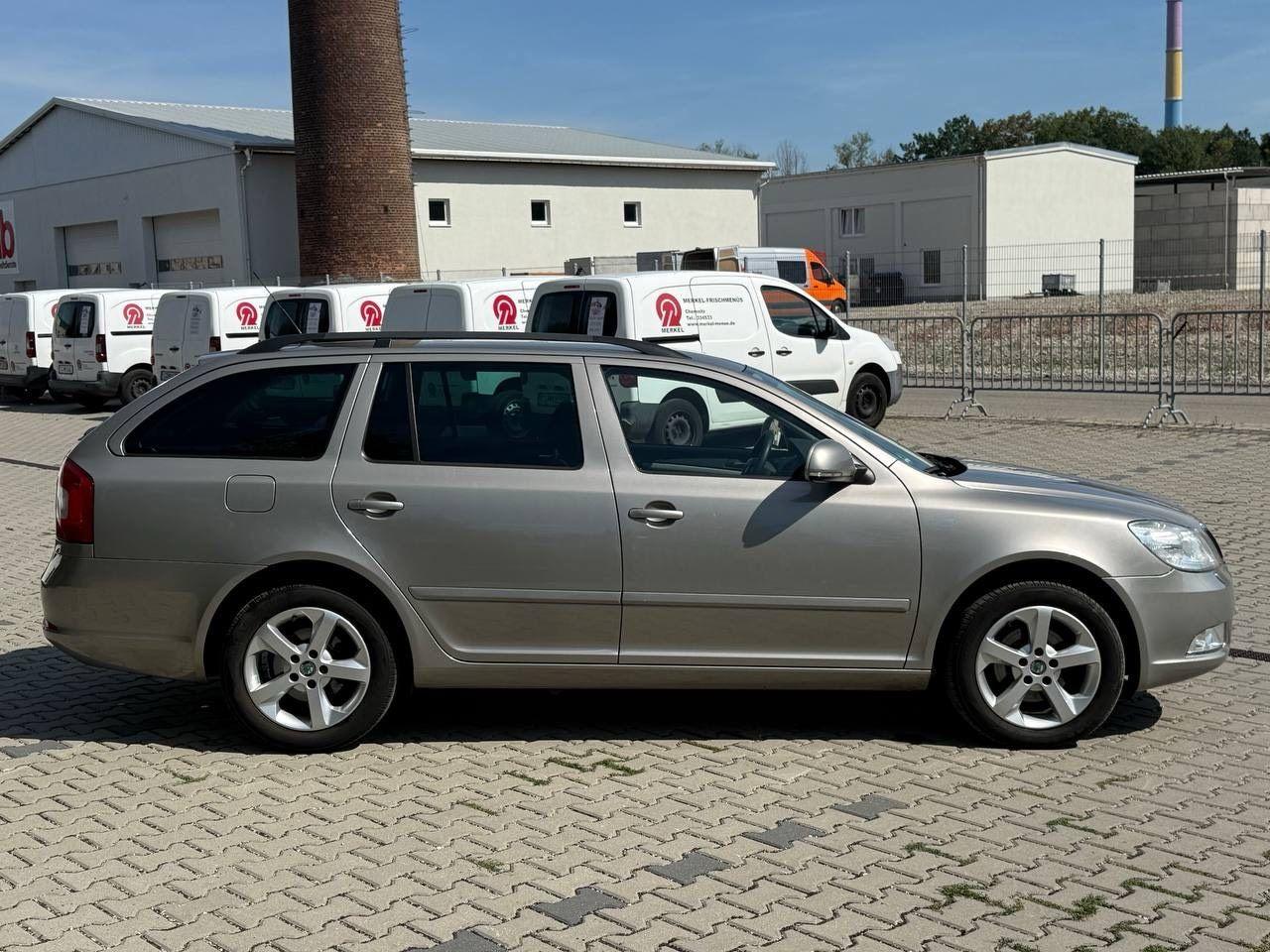 Skoda Octavia 2012 — photo 6