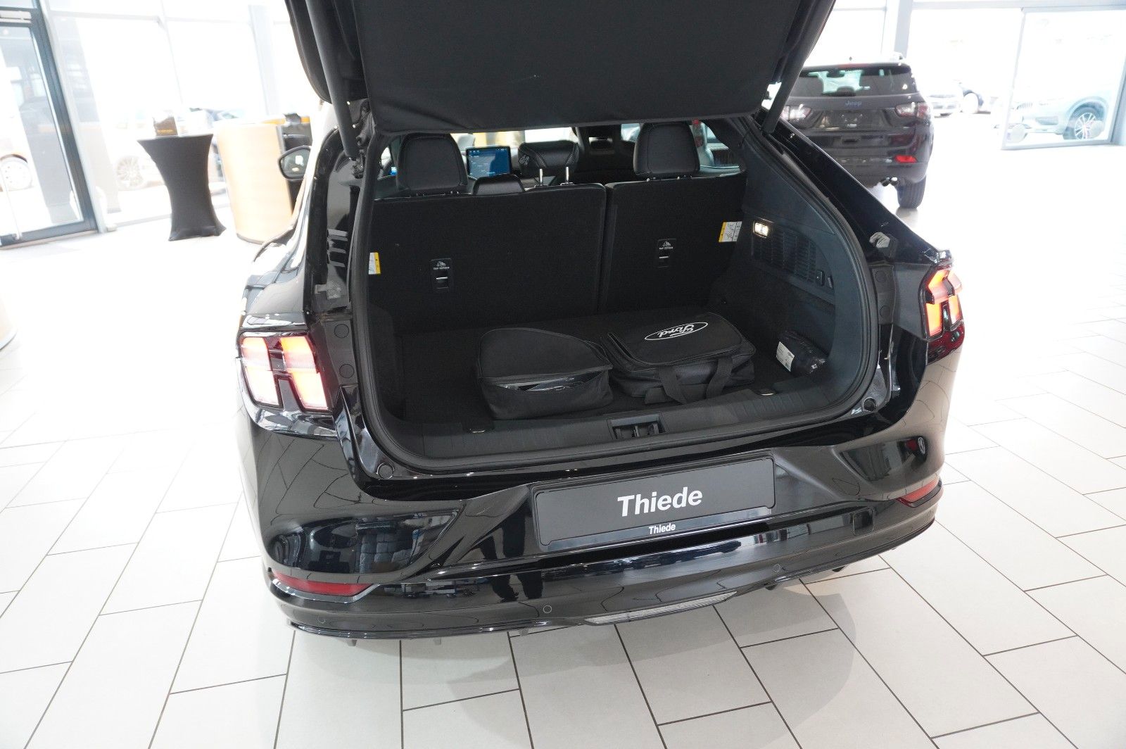 Fahrzeugabbildung Ford Mustang Mach-E GT AWD 99KWH NAVI/360°/B&O/PANO.