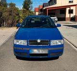 Skoda Octavia 2.0 Benziner zu verkaufen WI... - Skoda Octavia aus 2002: Kombi