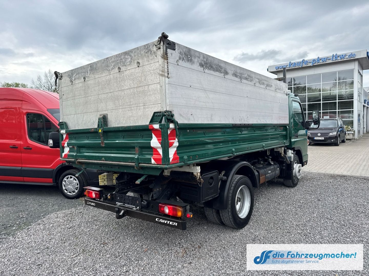 Fahrzeugabbildung Mitsubishi Fuso CANTER eFH Radio
