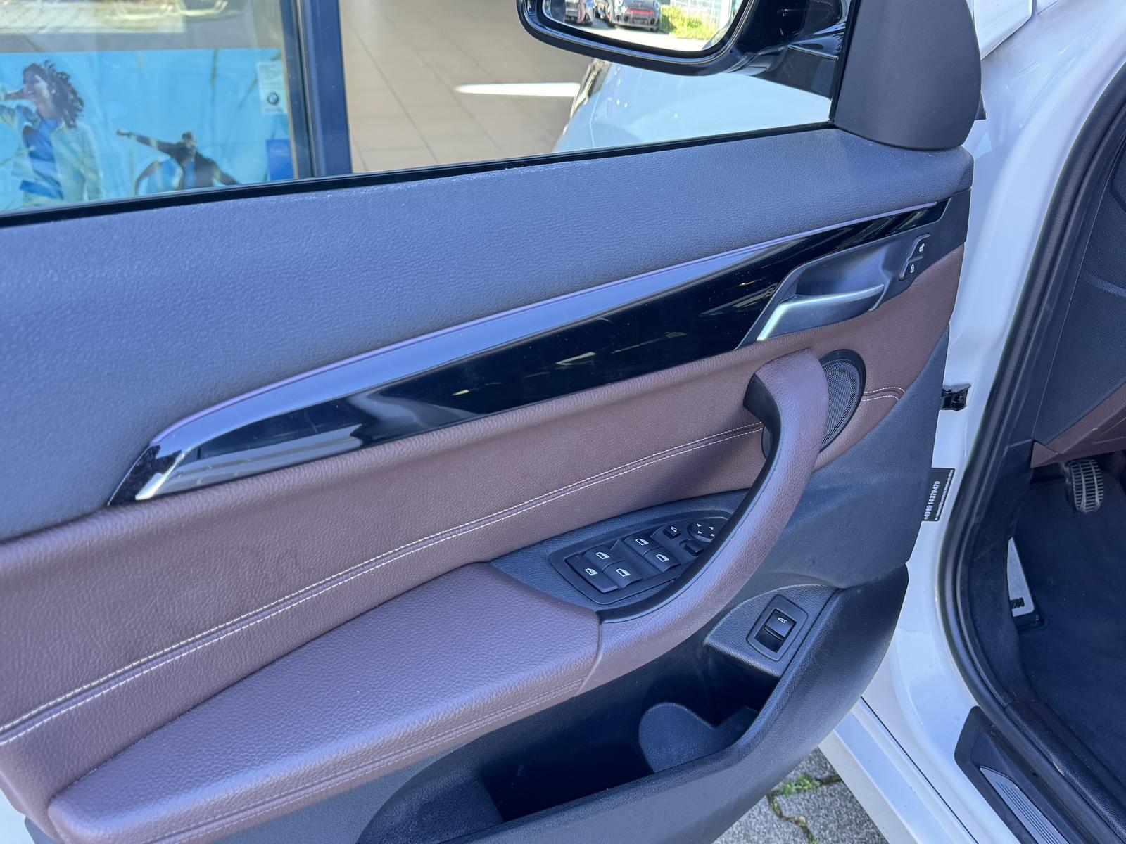 BMW X1 sDrive18d M Sport AHK Navi+ LED Head-Up SHZ, миниатюра 9