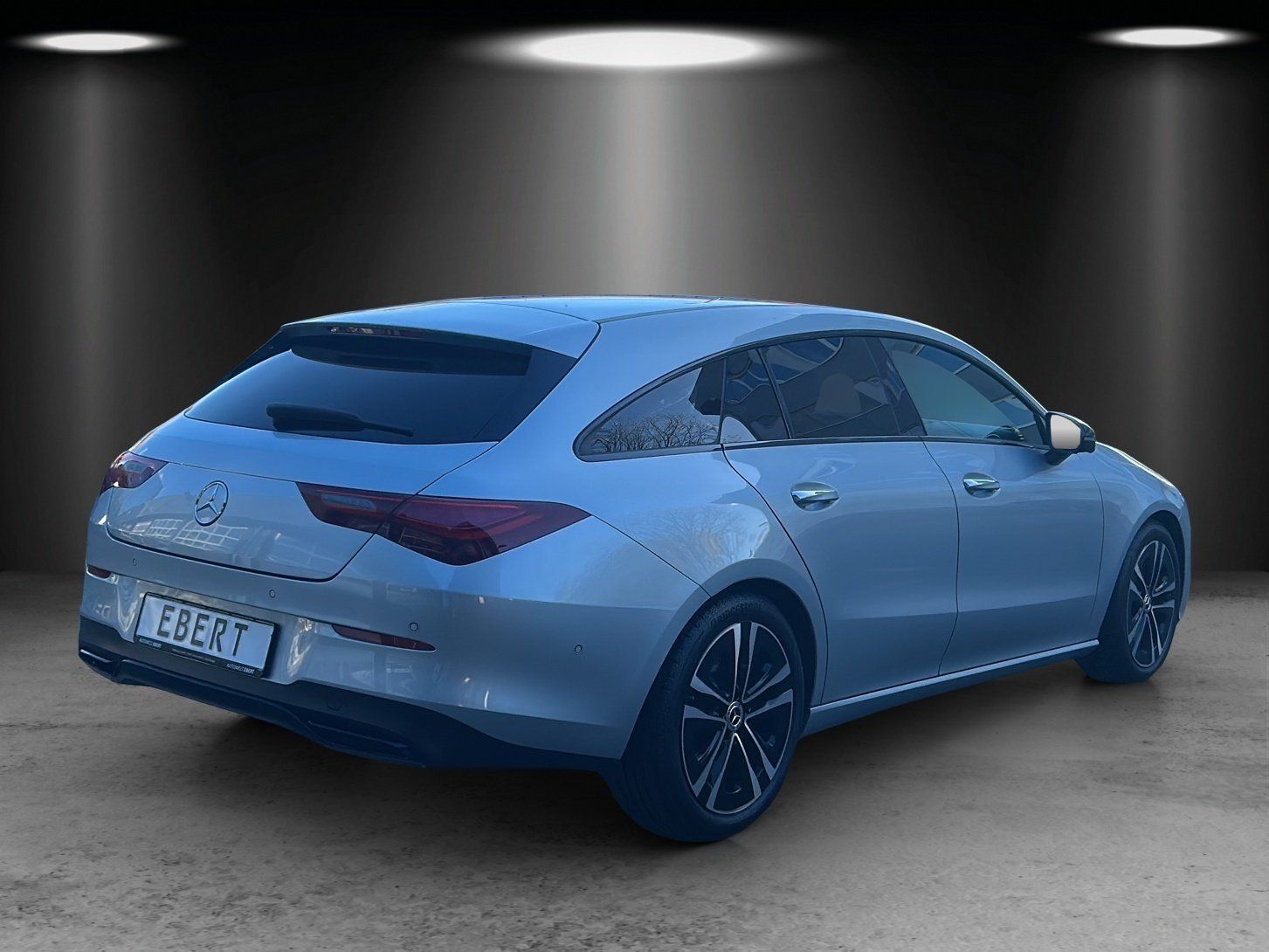 Fahrzeugabbildung Mercedes-Benz CLA220d SB Night DISTRO KeyGo AHK el.Heckkl MLED