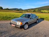 Mercedes-Benz 250 Diesel W124 Oldtimer AHK Alufelgen  2.Hand!! - Mercedes-Benz 250: D W124