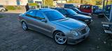 Mercedes-Benz MERCEDES E320 6ZYLINDER AVANTGARDE VOLL AU... - Mercedes-Benz E 320 in Köln