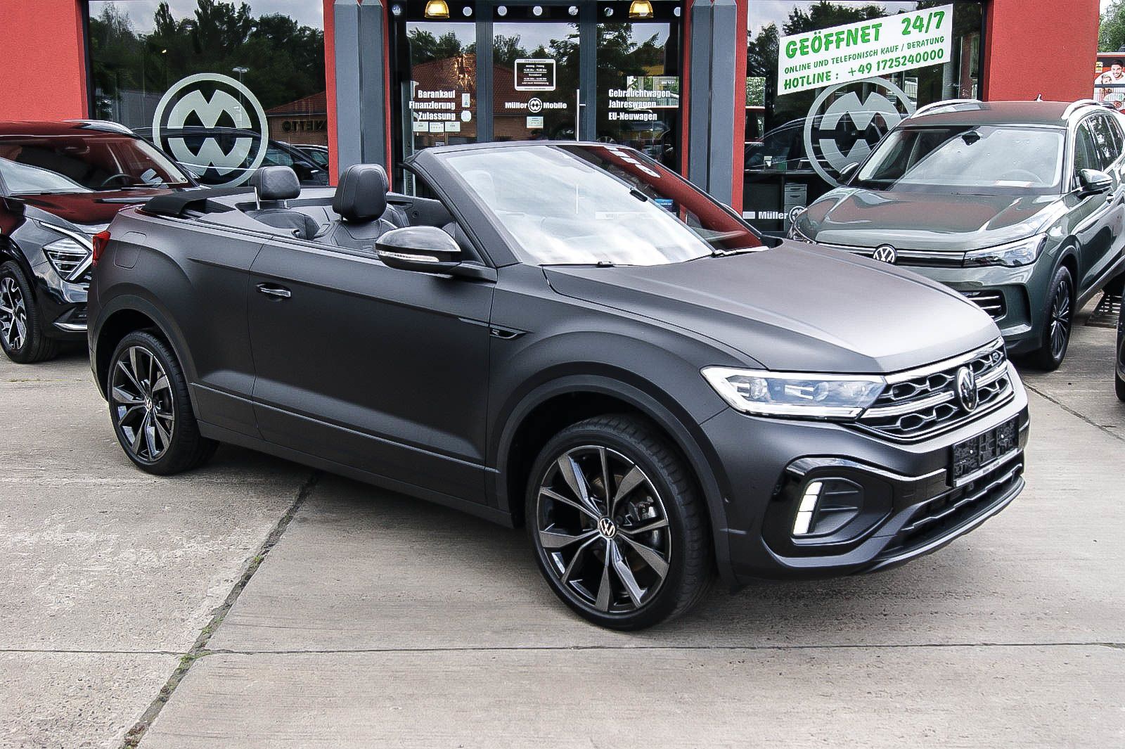 Fahrzeugabbildung Volkswagen T-Roc Cabriolet R-Line Edition Black limited 999