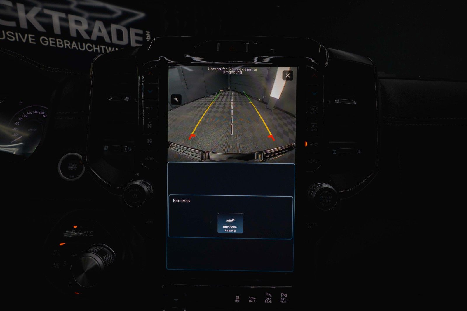 Fahrzeugabbildung Dodge RAM 5.7 V8 HEMI 4x4 Sport Night *Pano*22 Zoll*