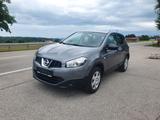 Nissan Qashqai 1.6 Visia Tüv Neu - Nissan Qashqai mit Benzin-Antrieb: Limousine, 1.6