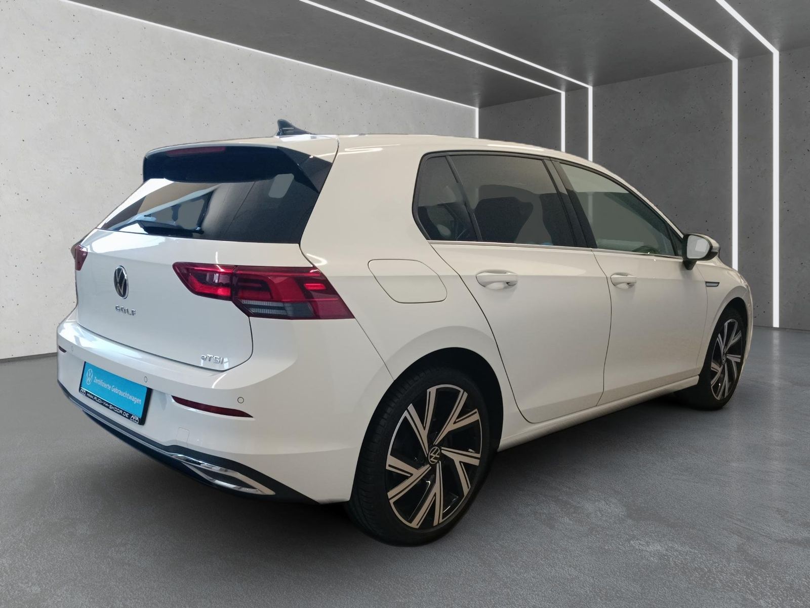 Volkswagen Golf VIII 1.5 eTSI Style DSG RFK NAV ACC SHZ 18 foto 4