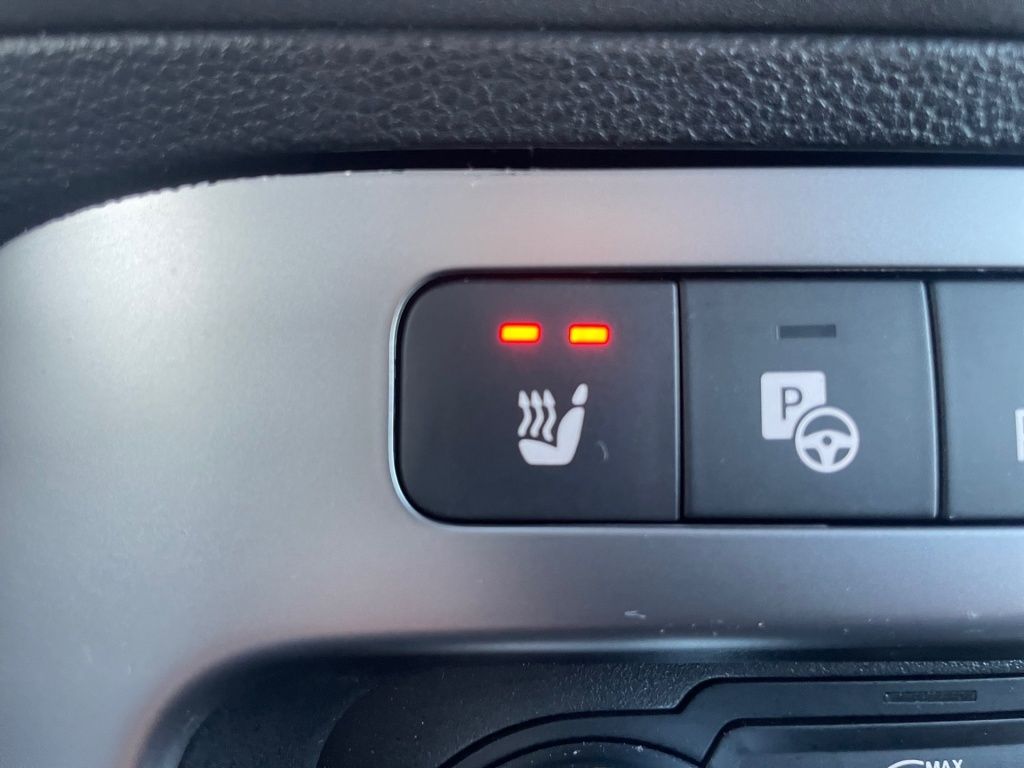 Fahrzeugabbildung Mercedes-Benz T 180 PROGRESSIVE LED Navi Sitzheizung AHK RFK