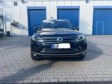 Volkswagen Touareg 3.0 V6 TDI SCR Tiptronic Executive E... - Volkswagen Touareg: Executive