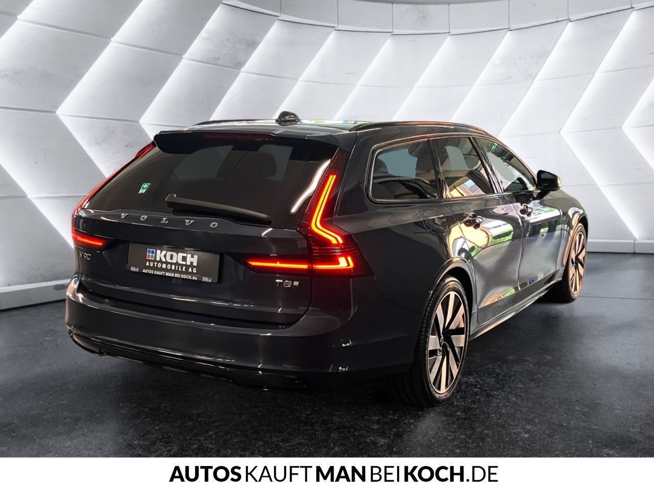 Volvo V90 T8 TE AWD Dark HUD 360° PANO BLIS H/K foto 5