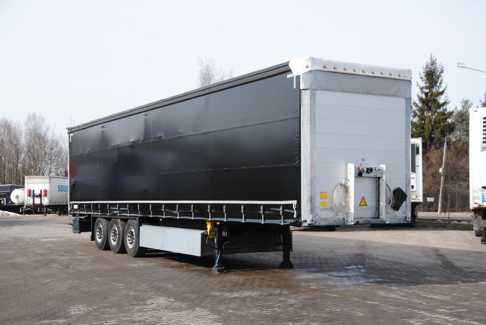 Schmitz Cargobull New tarpaulin, lifting axle