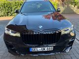 BMW X7 xDrive30d - M Sport Black - BMW X7 von privat