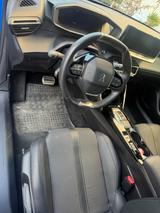 Peugeot e-208 136 GT sehr gepflegt  - blaue Peugeot e-208