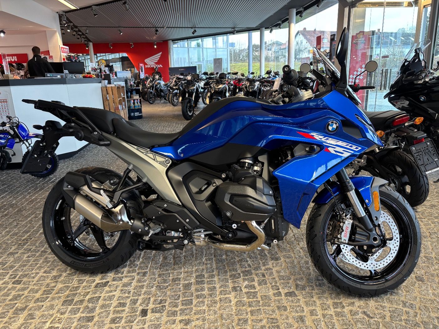 Fahrzeugabbildung BMW R 1300 RS 4 Pakete