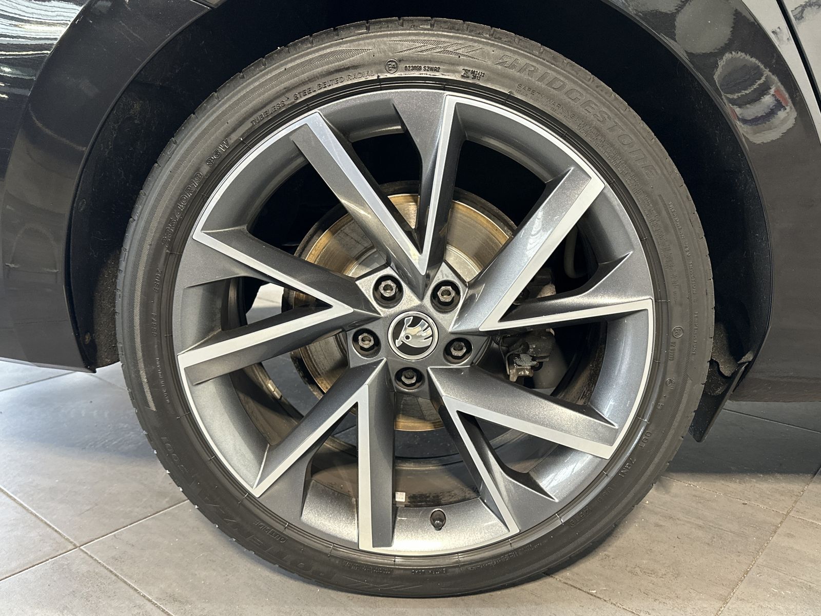 Fahrzeugabbildung SKODA Superb Combi 2.0 TDI DSG Sportline NAV+MATRIX+VC