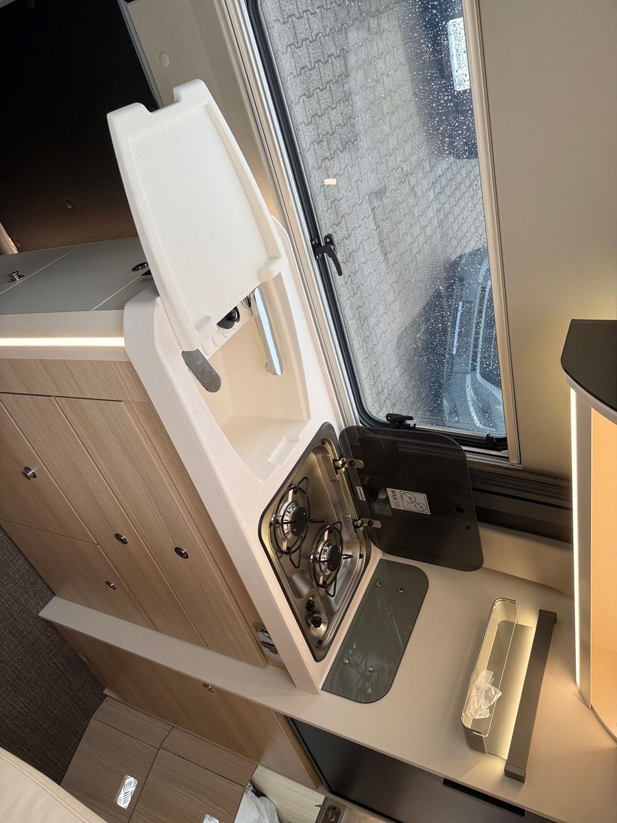 Fahrzeugabbildung Eura Mobil Van V 635 HB 6KW Heizung, Radio DAB, RFK