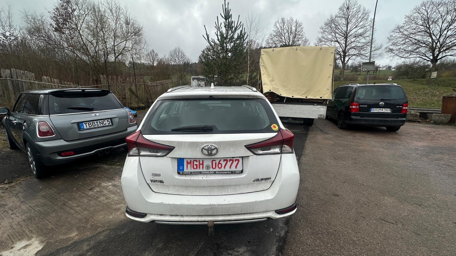 Toyota Auris 2015 — engine 1.197 cm³, 116 HP (85kW)