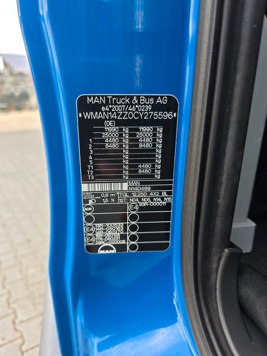 Fahrzeugabbildung MAN TGL 12.250 BL Glasreff Palfinger PK 9002EH Funk