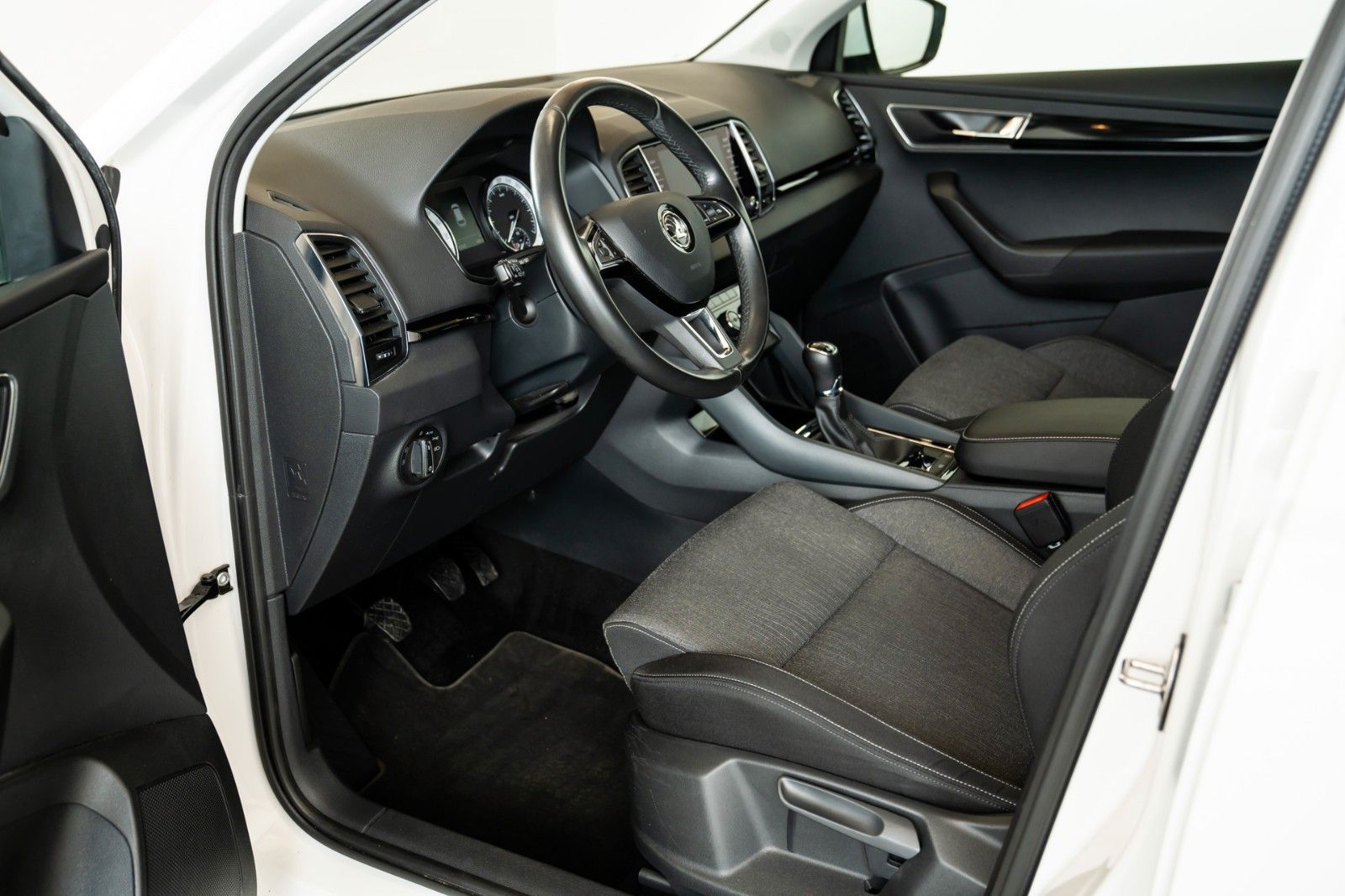 Fahrzeugabbildung SKODA Karoq Style 4x4 2.0 TDI