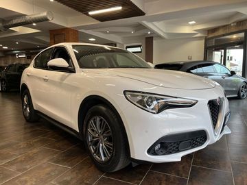 Alfa-Romeo Stelvio - 3