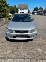 Mazda 323 erste Hand top Zustand sehr sauber - Mazda 323 von privat